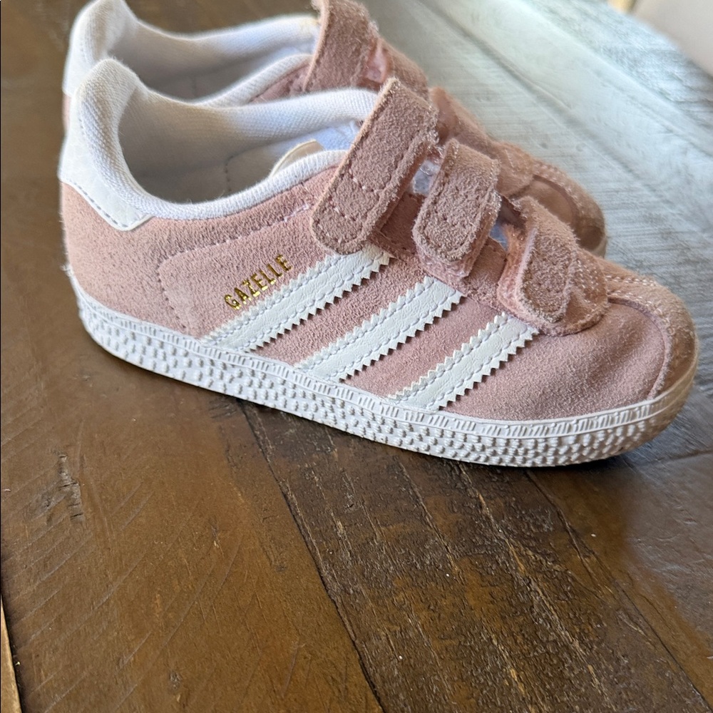 adidas Kids Gazelle Suede Sneakers - Blush Pink & White